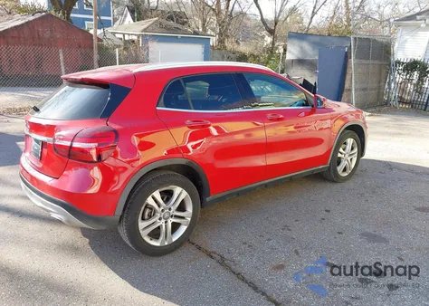 2020 Mercedes-Benz Gla 250 z USA, uszkodzony, nr VIN WDCTG4EB1LU028696